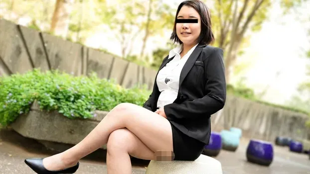 真鍋史緒里 - むっちりリクルートスーツの巨乳娘と中出し面接！