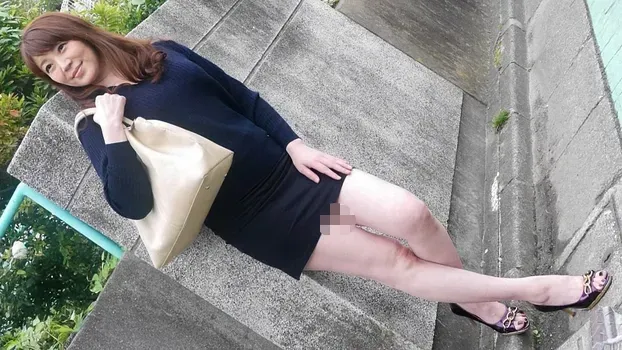 沢木りりか - ミニスカ美脚美熟女をナンパ中出し２連発！