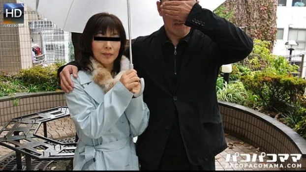 香坂由希 - 人妻投稿映像 ～旦那の目の前でハメられる変態美人妻～