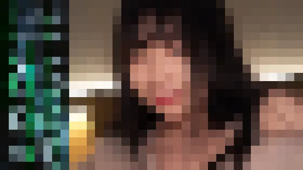 涼夏 - 調理専門学生18歳。おとなしそうな顔で超淫乱。「ダメッ♡ダメッ♡」と言いながらもマンコ激締め騎乗位で中出し。